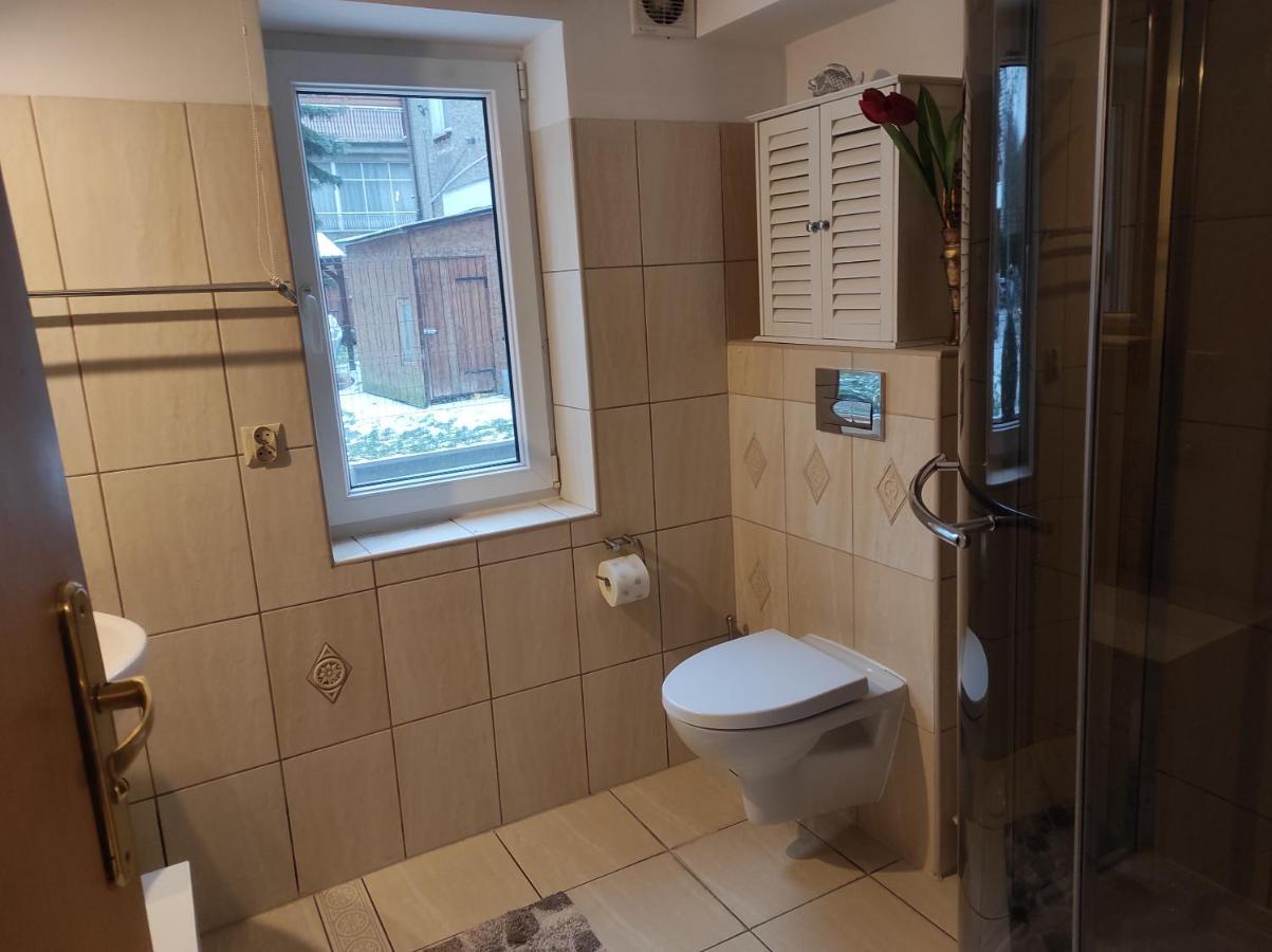 Chatki Saturnina I Pokoje Świnoujście Buitenkant foto